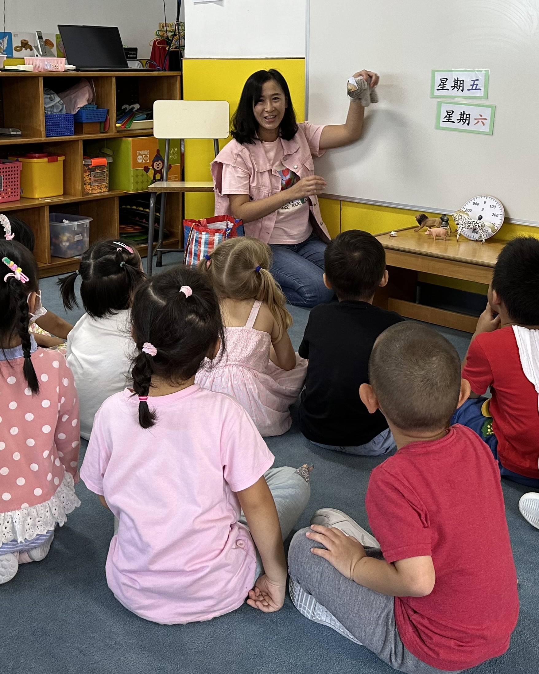 parent volunteer story time